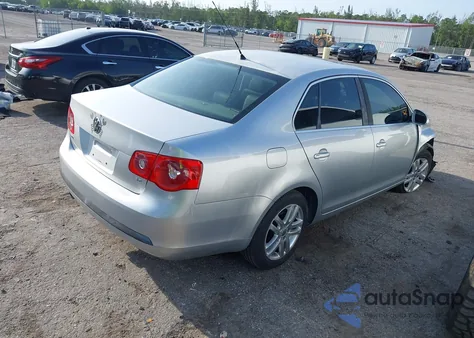 2007 Volkswagen Jetta Wolfsburg Edition from USA, damaged, VIN 3VWEF71K67M081314